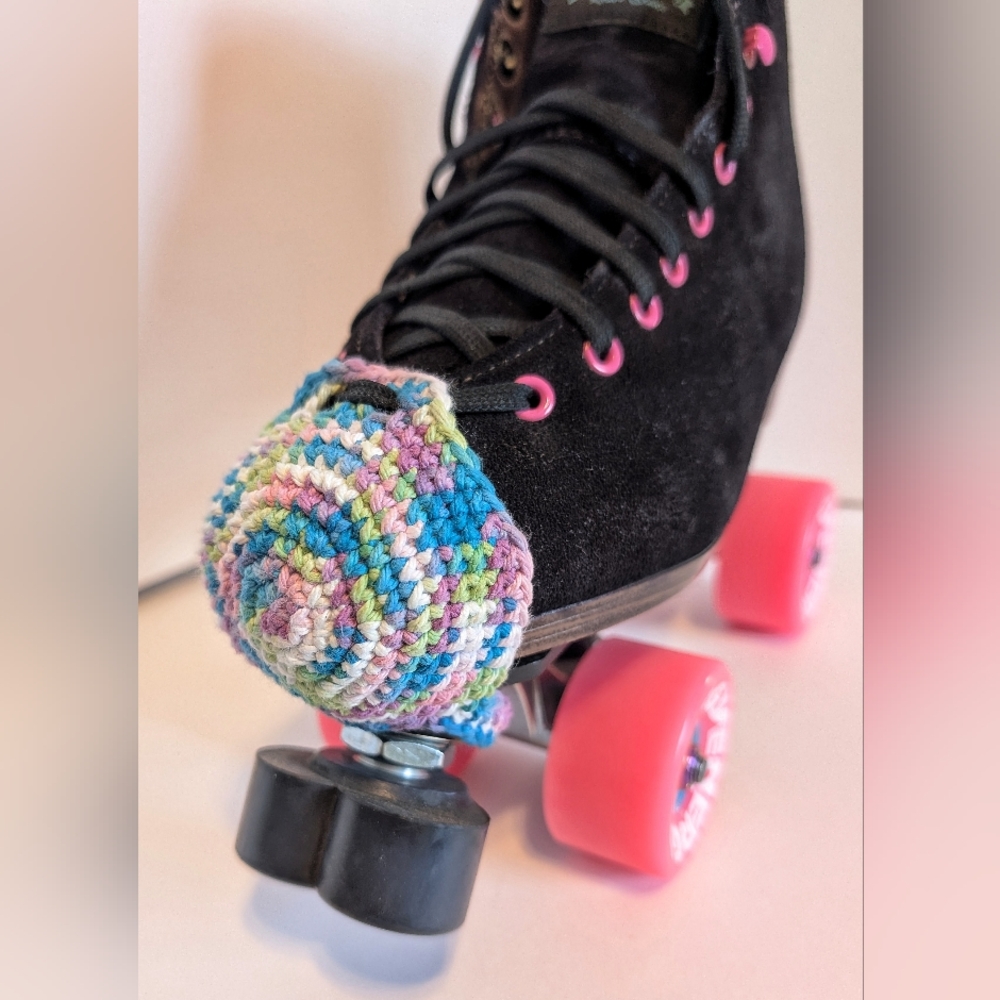 NEW, Crochet roller skate toe guard, handmade - Picture 6 of 6